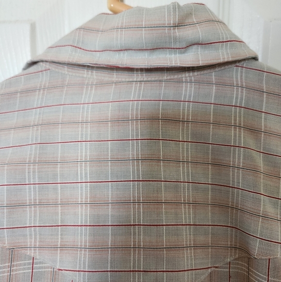 Vintage Wrangler VTG Long Tails Pearl Snap Button Up Shirt L Western unisex - Picture 7 of 9